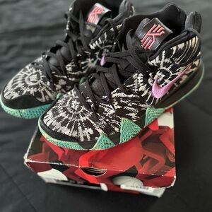 Nike Kyrie Irving 4 All -Star Basketball Shoes - Black and Green